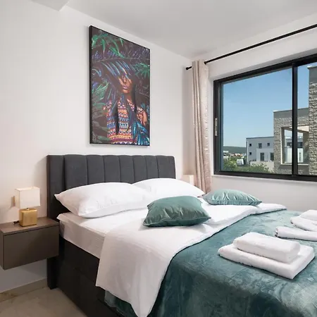 Apartament Larimar ****